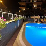 Cleopatra King 4*