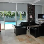 Cleopatra King Aparthotel
