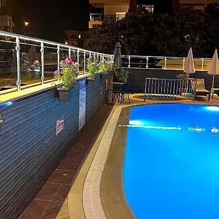 Cleopatra King Lägenhetshotell 4*