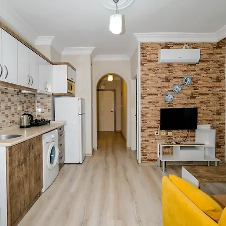 Cleopatra King Aparthotel 4*