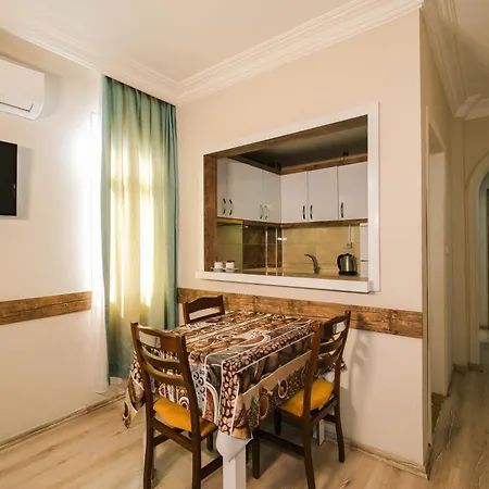 Aparthotel Cleopatra King 4*